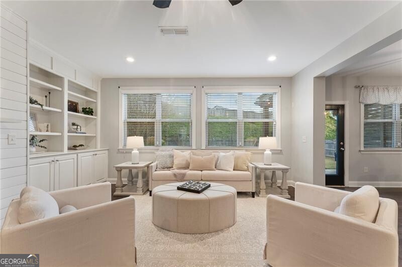 Hampton Station - Residential