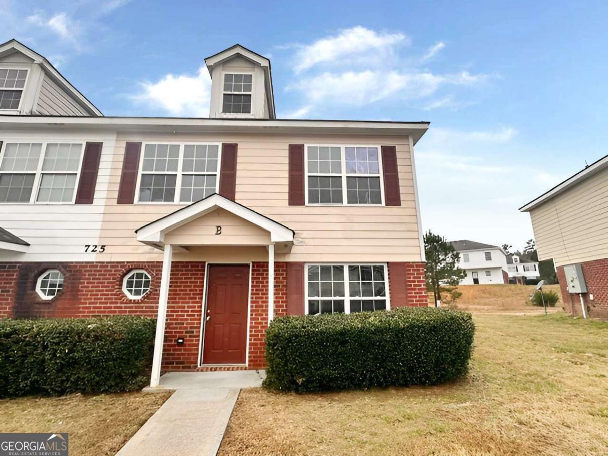 725 Wheel House LN B