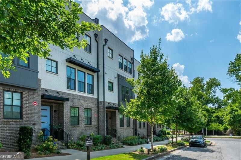 Photo of 1038 Culpepper Street NW, Atlanta, GA 30318 (MLS # 10830981)