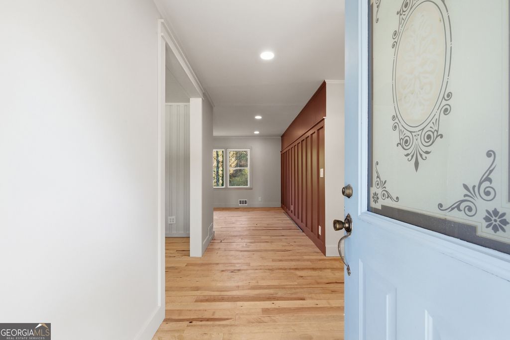Photo of 117 Glencrest Drive, Toccoa, GA 30577 (MLS # 10795572)
