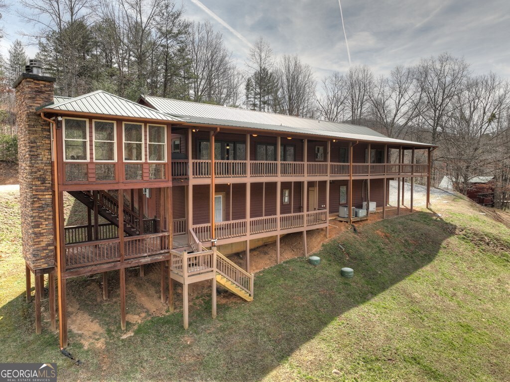 908 Cashes Valley RD