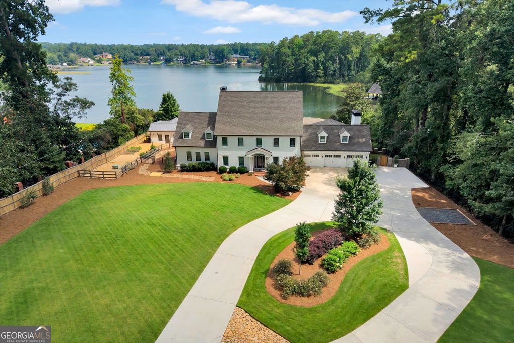 Photo of 2880 Emerald Drive, Jonesboro, GA 30236 (MLS # 10819830)