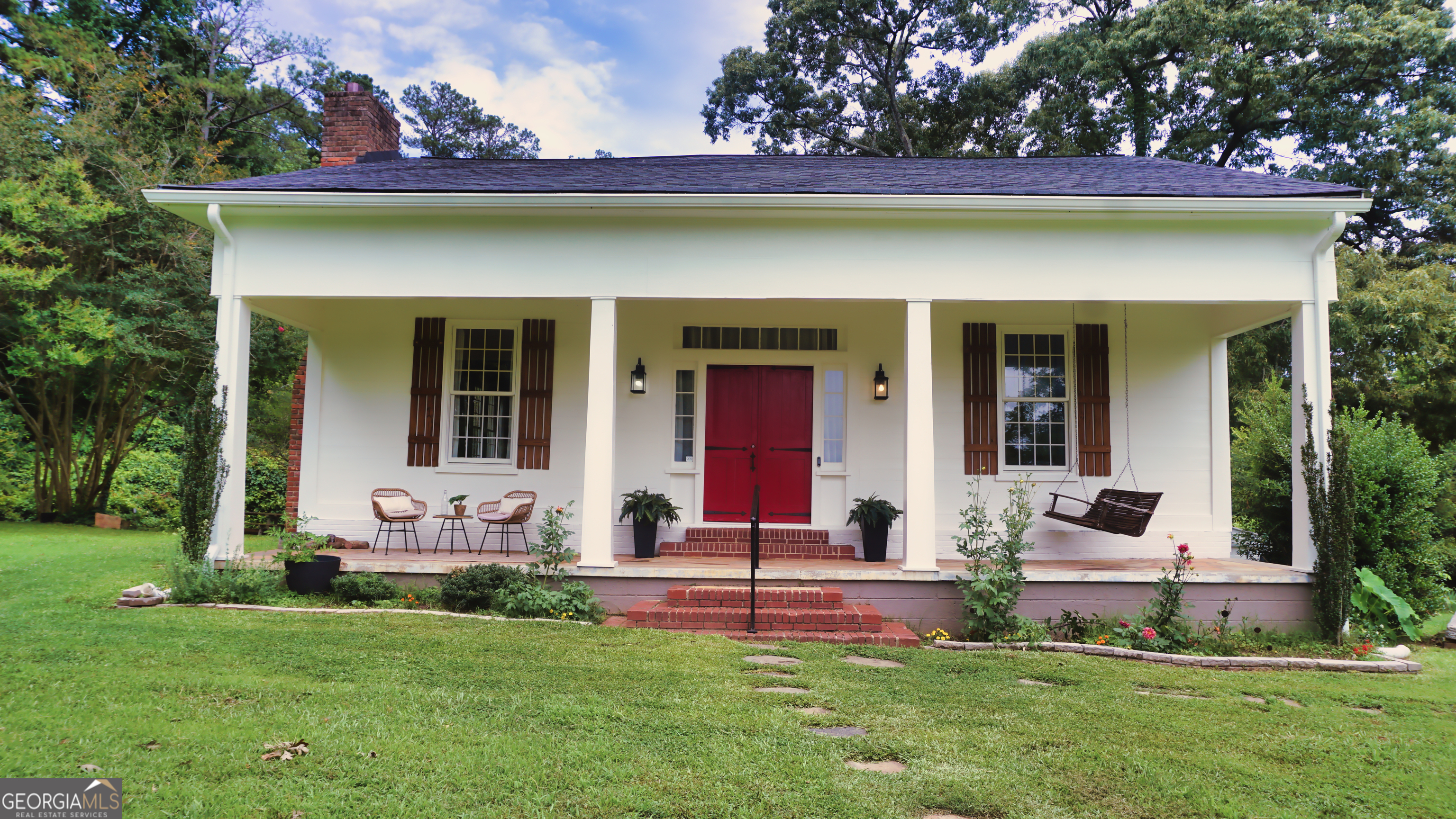 592 Fayetteville RD
