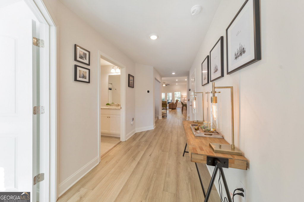1243 Cedarcrest BLVD