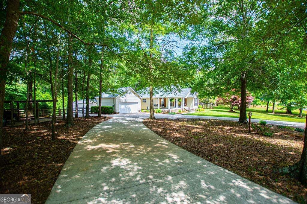 2 Pine Hill DR