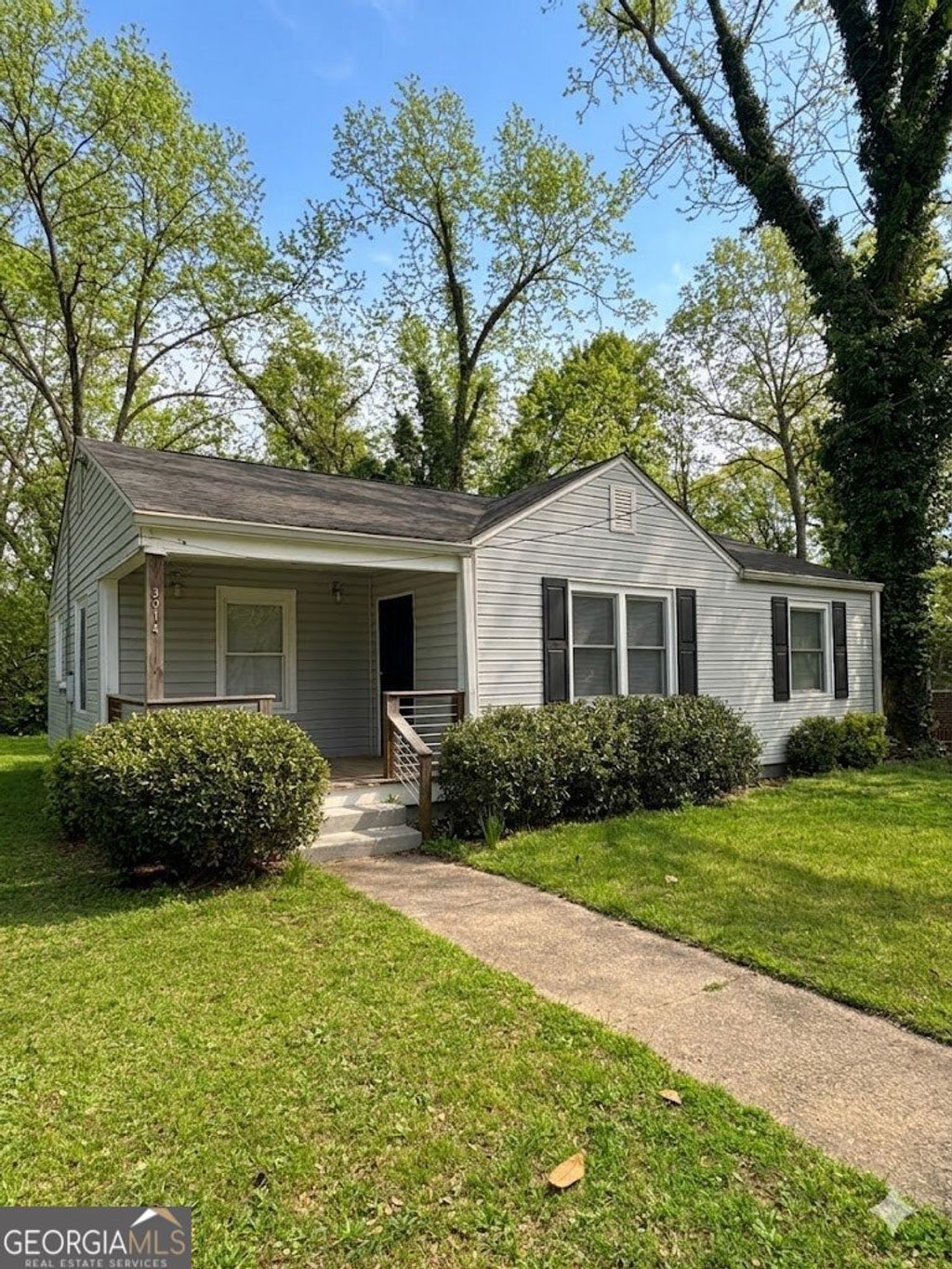 Photo of 3014 E Point Street, Atlanta, GA 30344 (MLS # 10760365)