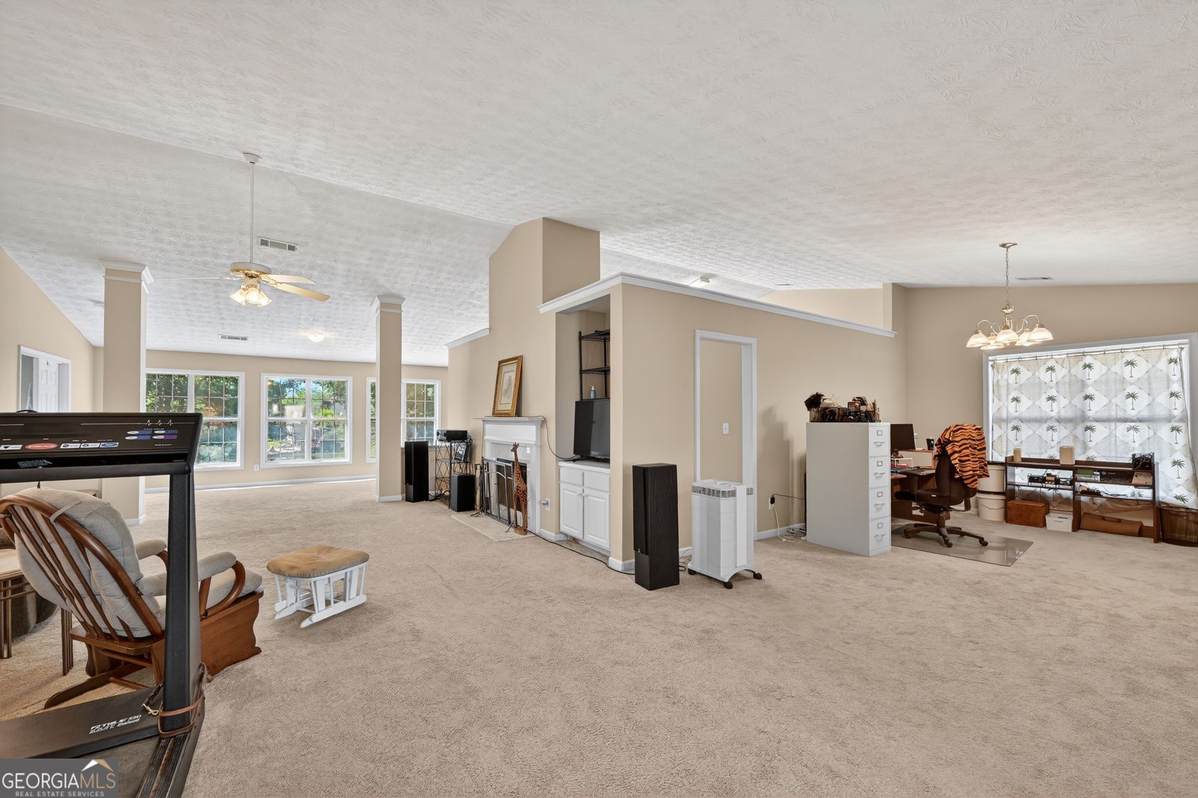 3269 Woodtree LN