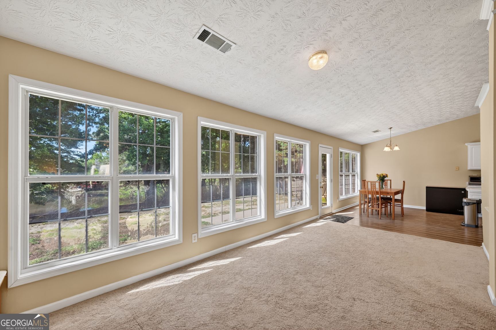 3269 Woodtree LN