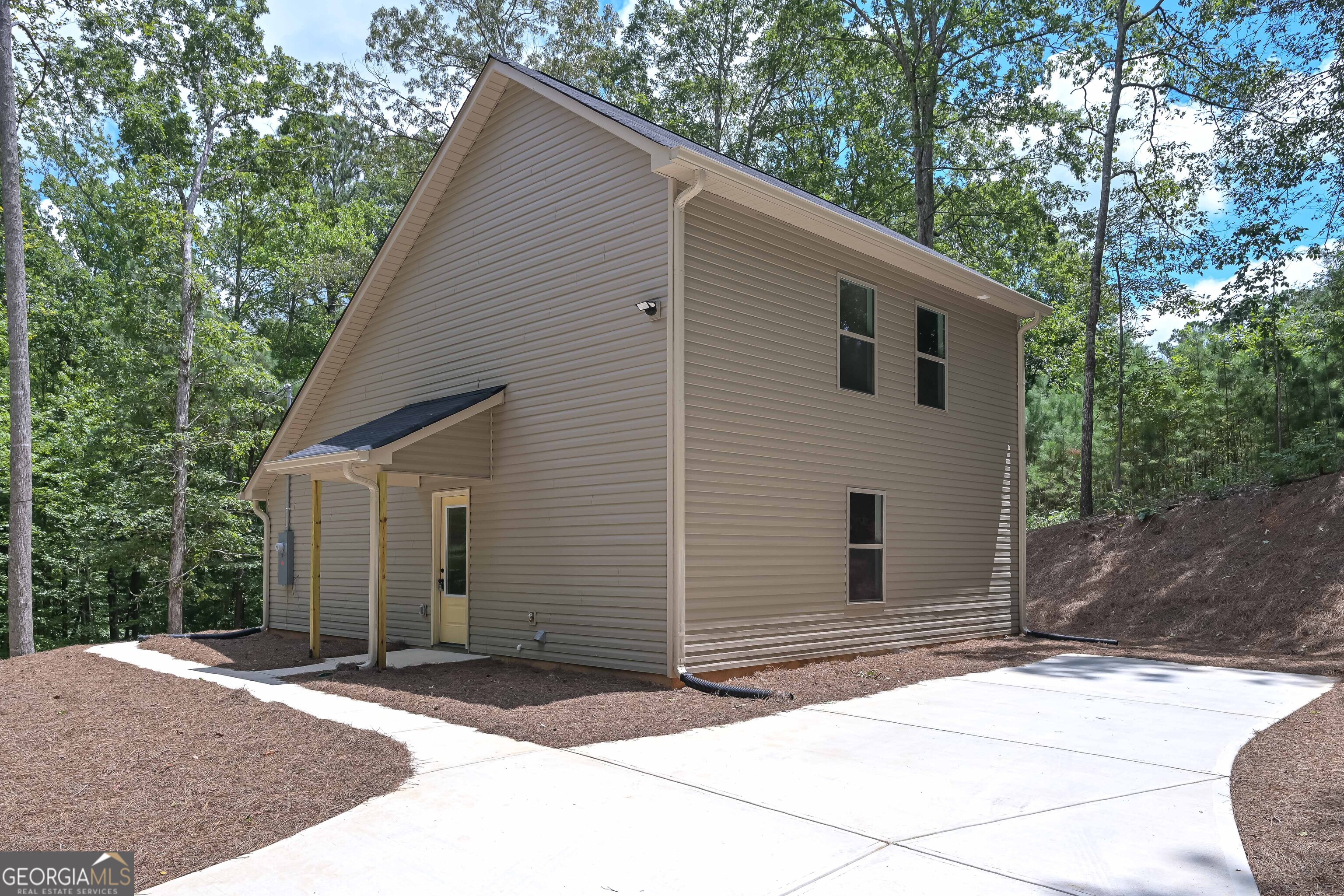 15 Weaver ST