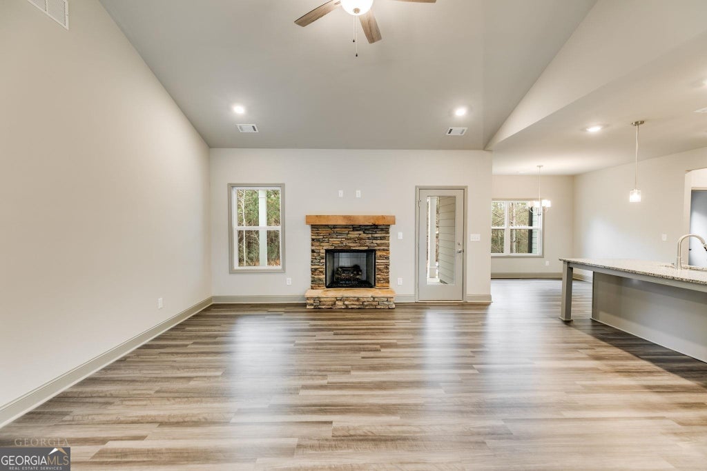 Photo of 137 Holtz Drive, Carrollton, GA 30117 (MLS # 10805524)