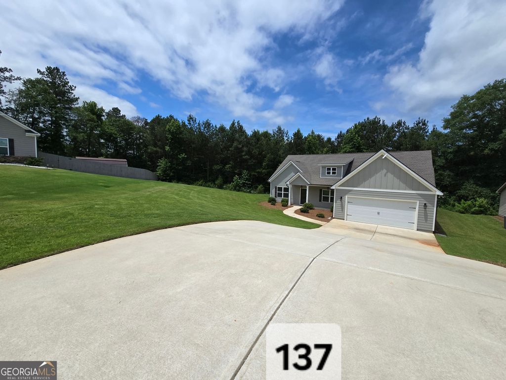 Photo of 137 Holtz Drive, Carrollton, GA 30117 (MLS # 10805524)
