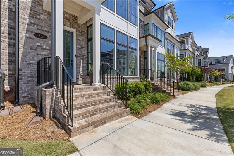 312 Concord ST