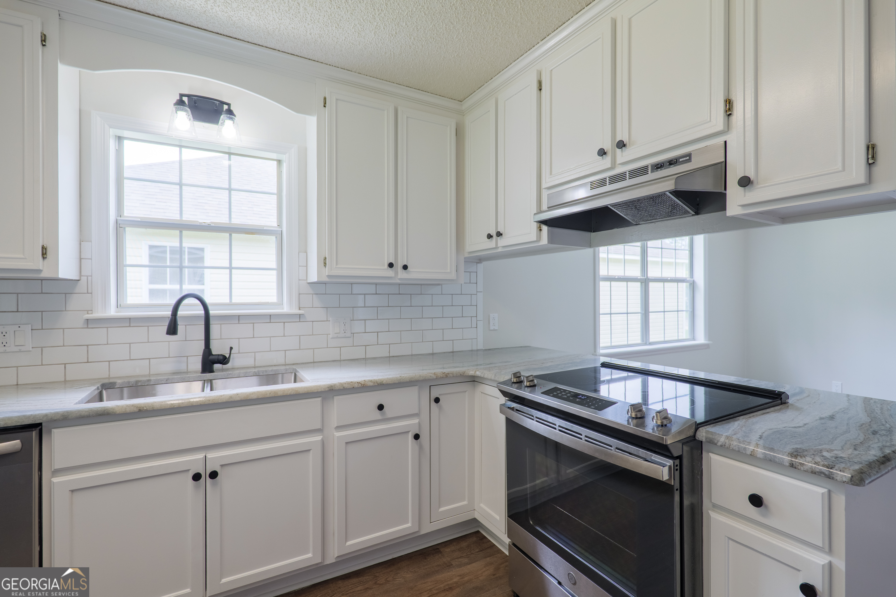 4037 Chadwyck DR