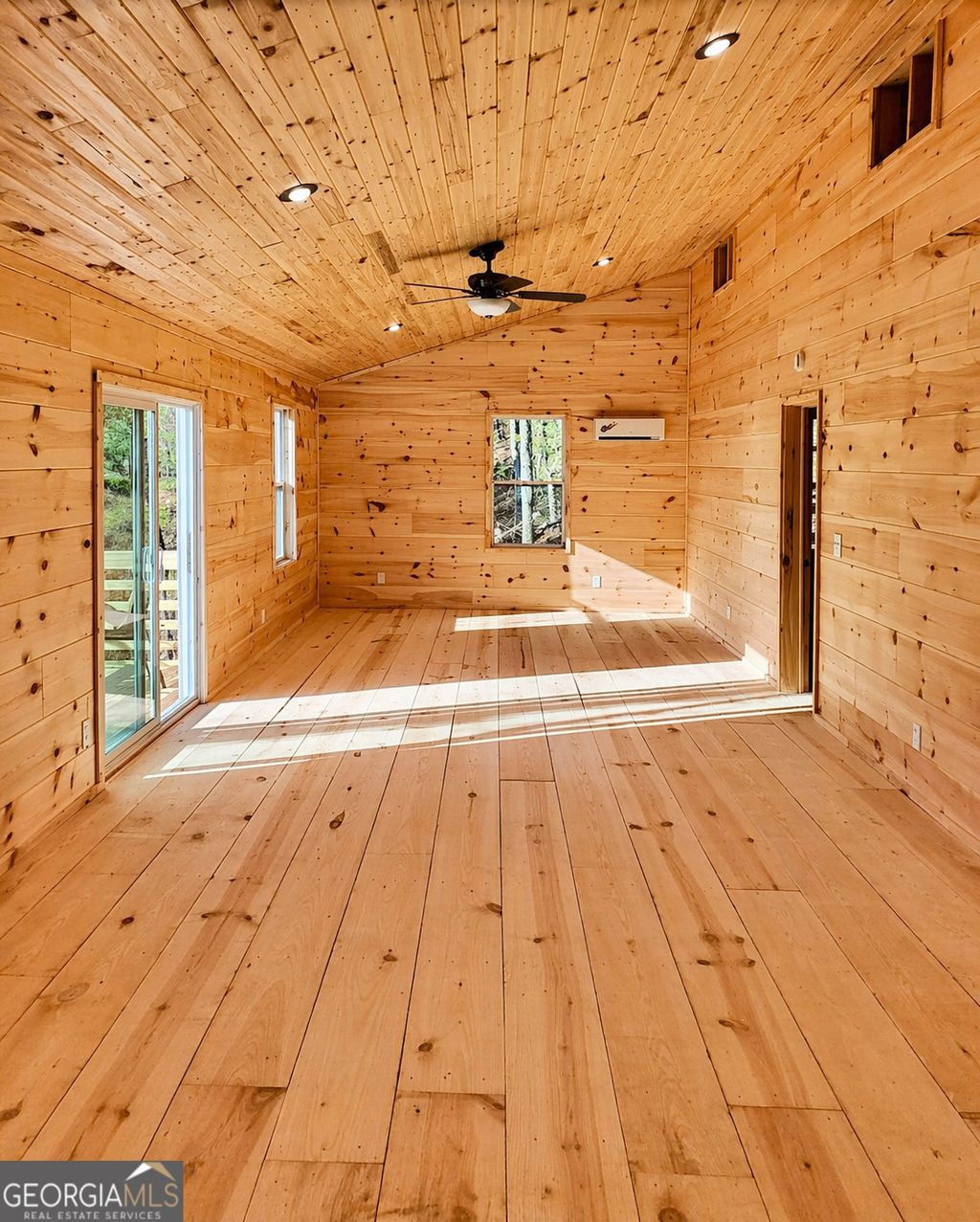 Photo of 282 Armor Way N, Ellijay, GA 30540 (MLS # 10736443)