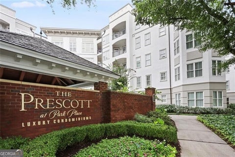 Photo of 11 Perimeter Center E #1306, Atlanta, GA 30346 (MLS # 10829327)