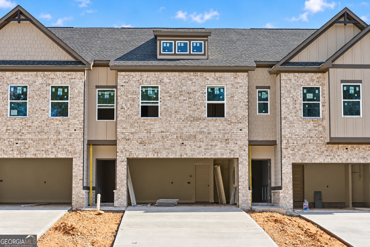 4377 Fern River BND 37