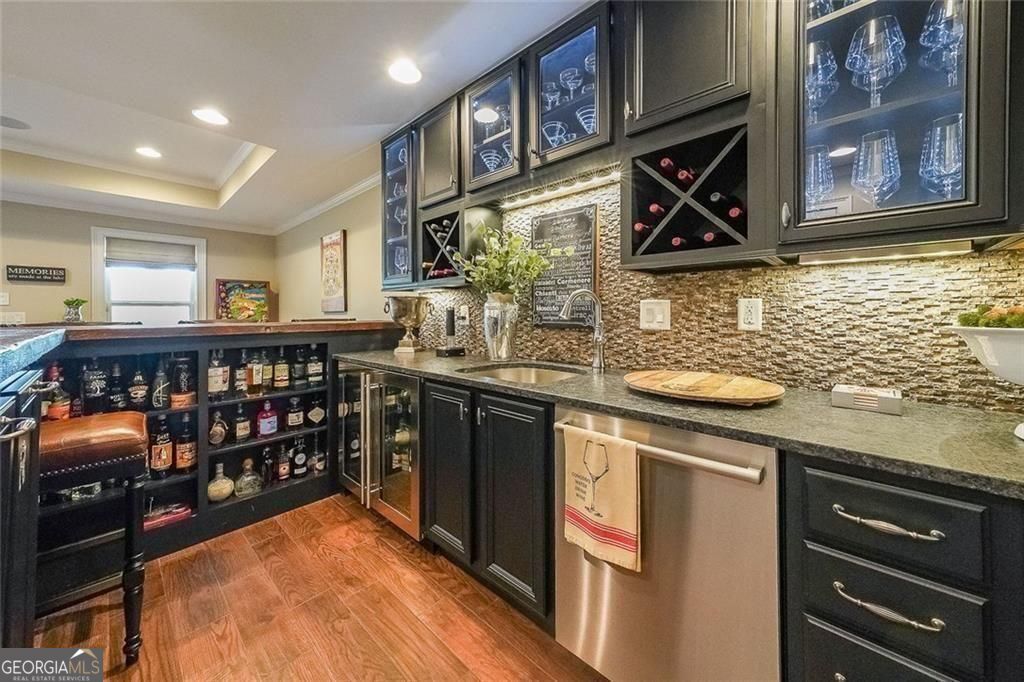 285 Peninsula CIR