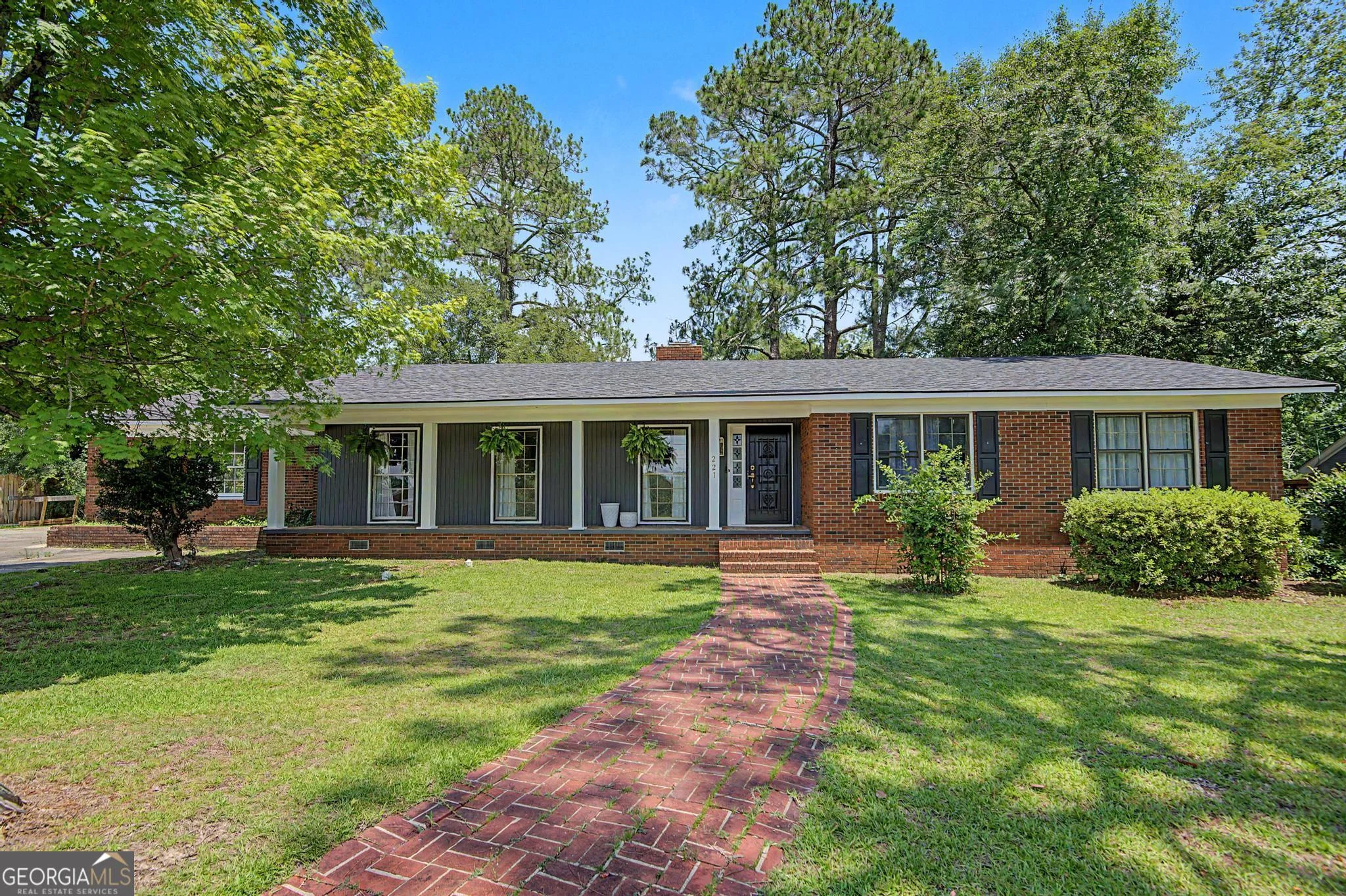 221 S College Street, Metter, GA, 30439