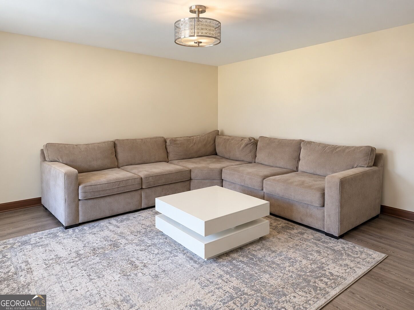 3878 Nielsen CT