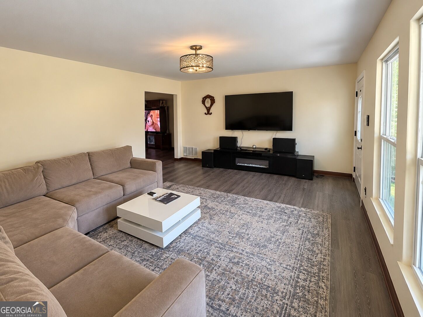 3878 Nielsen CT