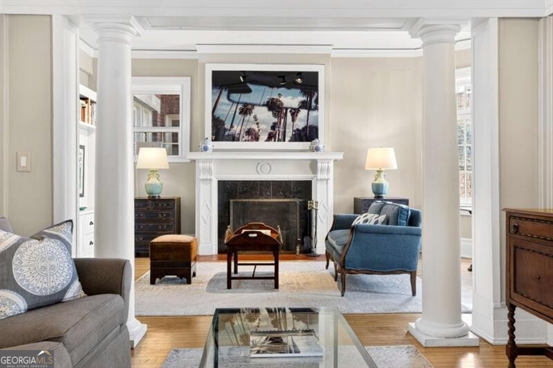 81 Peachtree PL NE 6