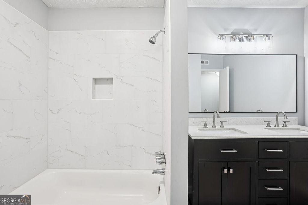 Photo of 6430 Oakleaf Way, Morrow, GA 30260 (MLS # 10738073)