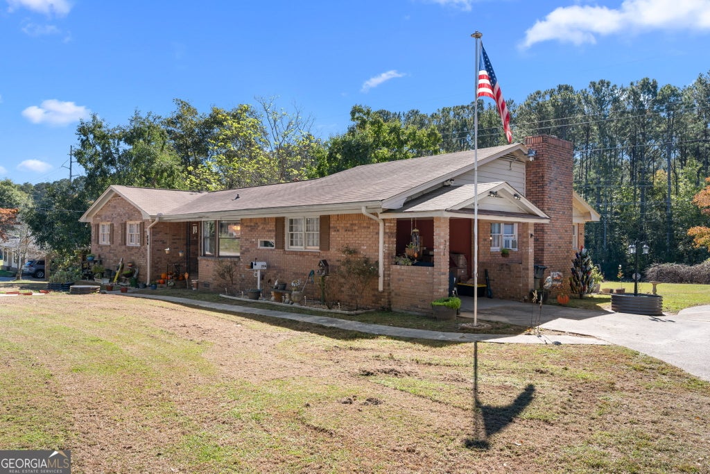 Photo of 226 Fay Street, Jackson, GA 30233 (MLS # 10880759)