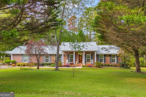 290 Indian DR Eastanollee GA 30538