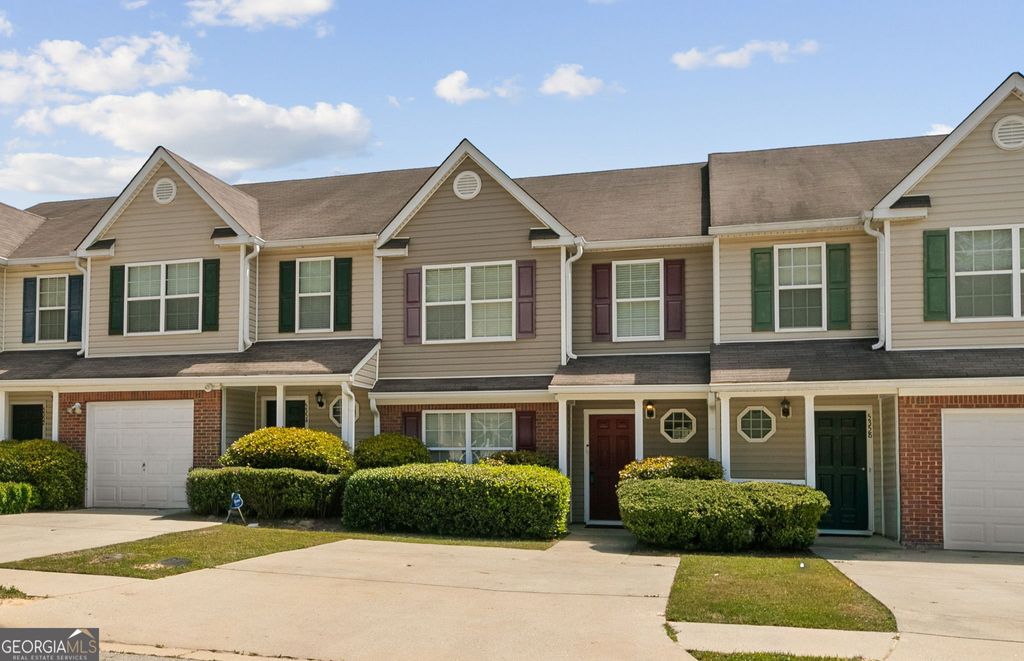 Photo of 5356 Creekview Way, Morrow, GA 30260 (MLS # 10756038)