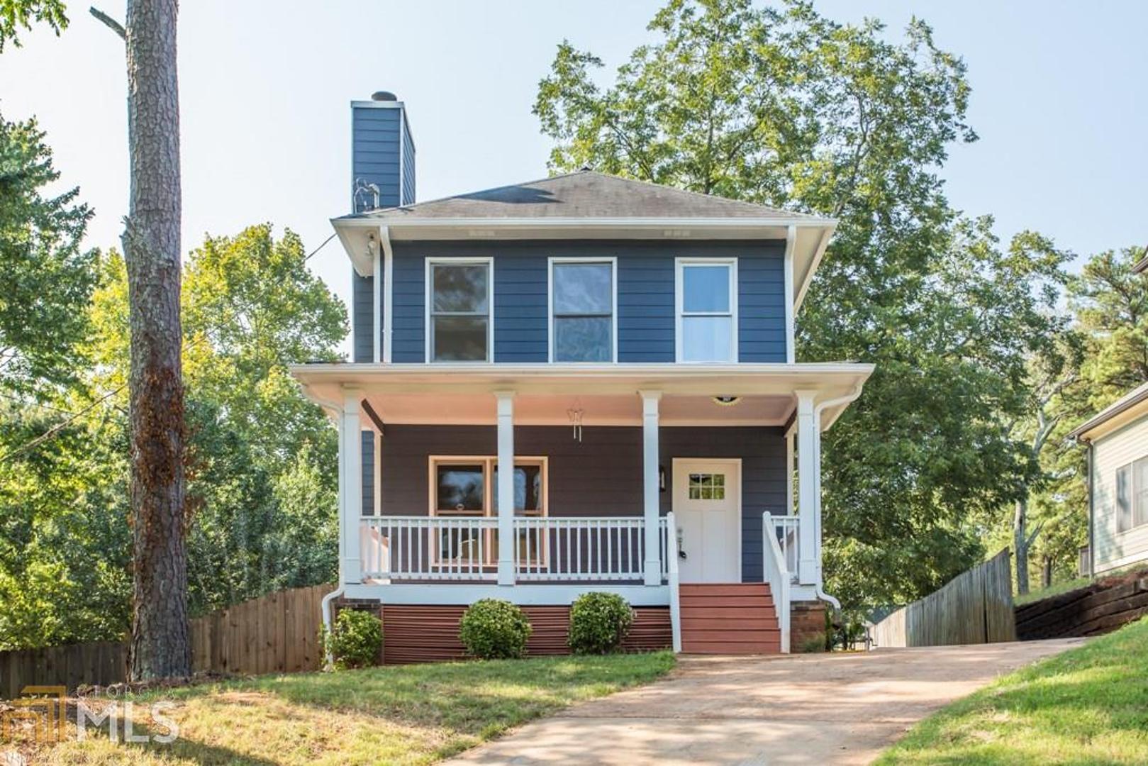 Newer home on quiet street overlooking Chosewood Park. Two story, livable layout with new master bath, new hardwood floors, new appliances, new countertops & new deck. Chosewood is on the map for buyers with new homes, renovations, convenience to Beltline, The Beacon commercial area, Boulevard Crossing Park & 15 minutes from downtown or airport. Home was built with conveniences & upgrades like main floor coat closets, pantry, laundry room, fireplace, open floor plan, open yard & front porch view. Fairly priced home ready for a new homeowner family!