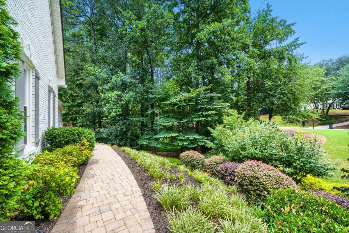 165 Northern Oaks CT