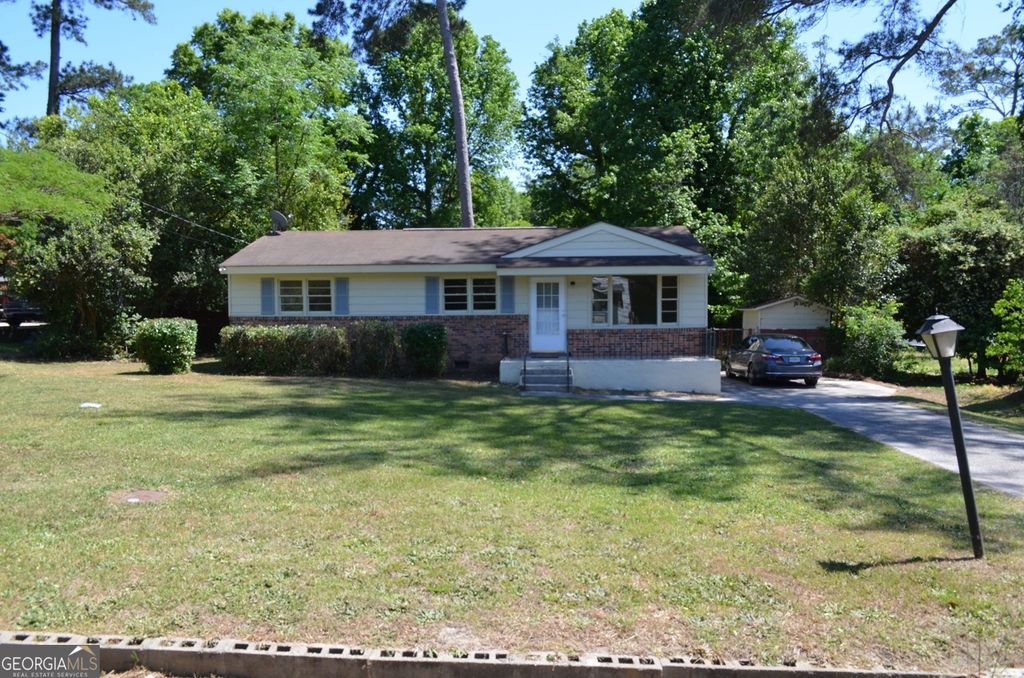 Photo of 1524 Cambridge Drive, Macon, GA 31206 (MLS # 10740535)