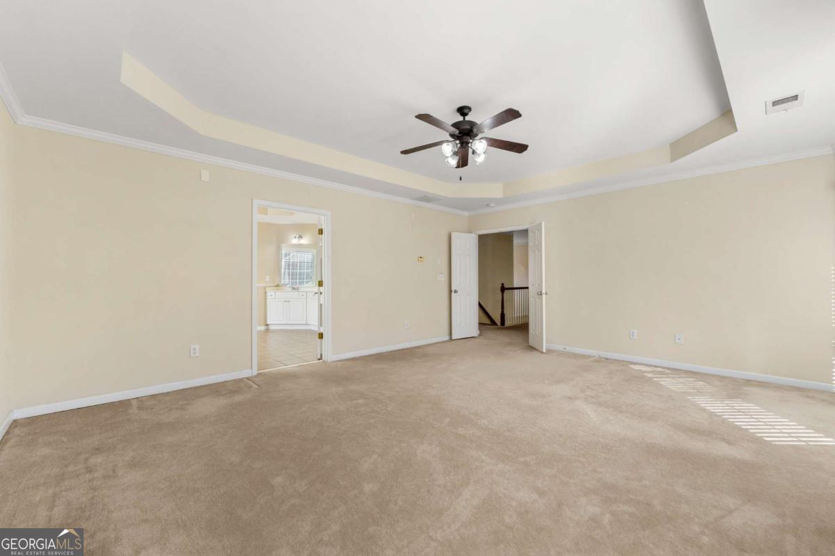 Lakefield Manner - Residential