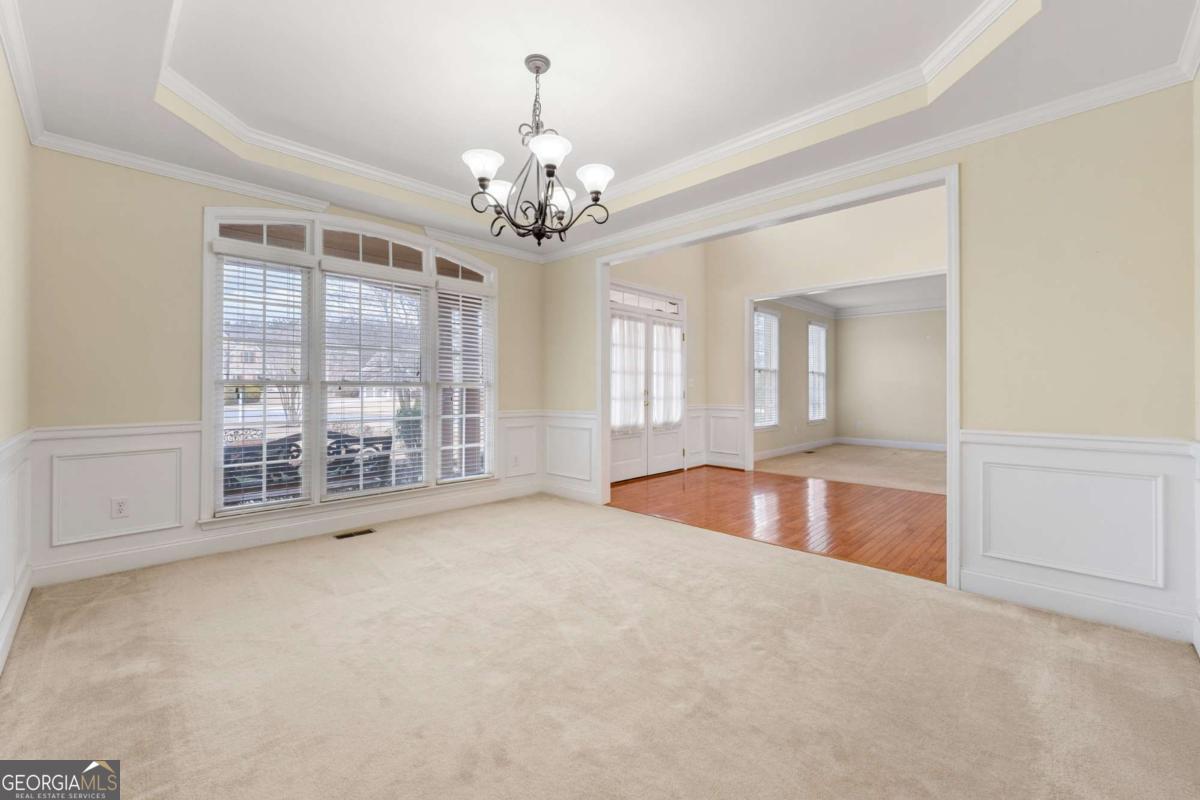 Lakefield Manner - Residential