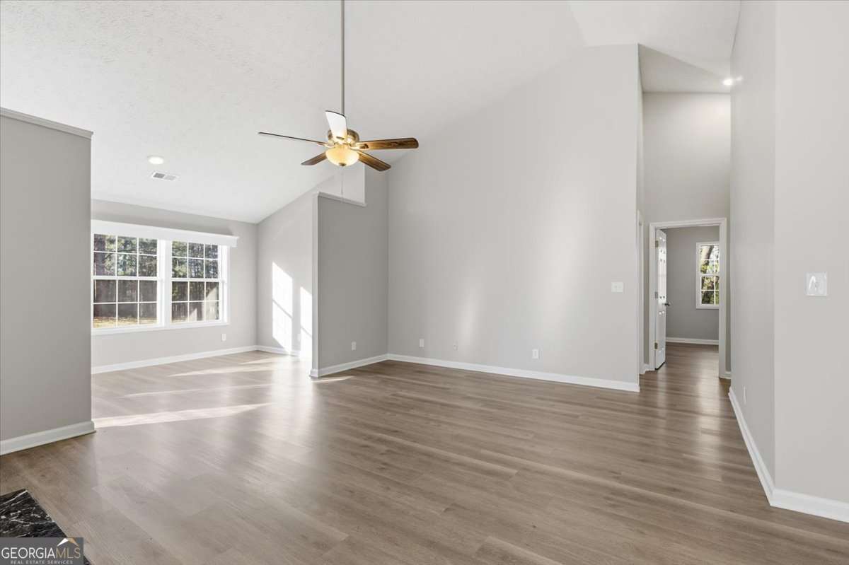 875 Oaklen View DR