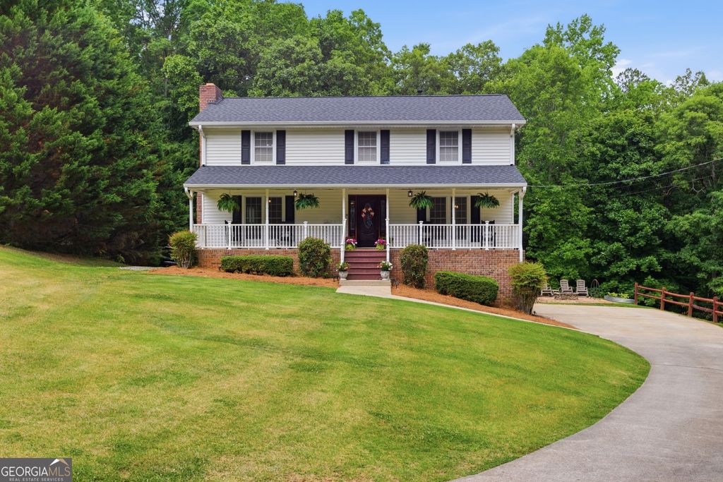 Photo of 129 Foxdale Court, Toccoa, GA 30577 (MLS # 10770796)