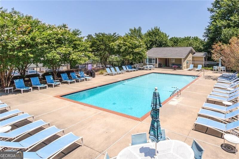 Atlanta, Georgia 30319, United States, 2 Bedrooms Bedrooms, ,3 BathroomsBathrooms,Residential,Active,21229