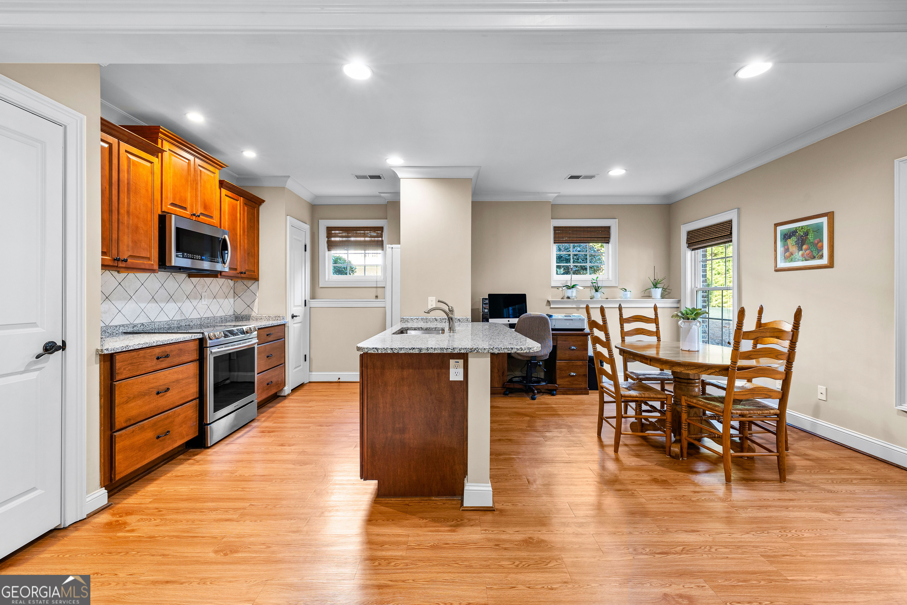 Fayetteville, Georgia 30215, United States, 5 Bedrooms Bedrooms, ,5 BathroomsBathrooms,Residential,Active,248620