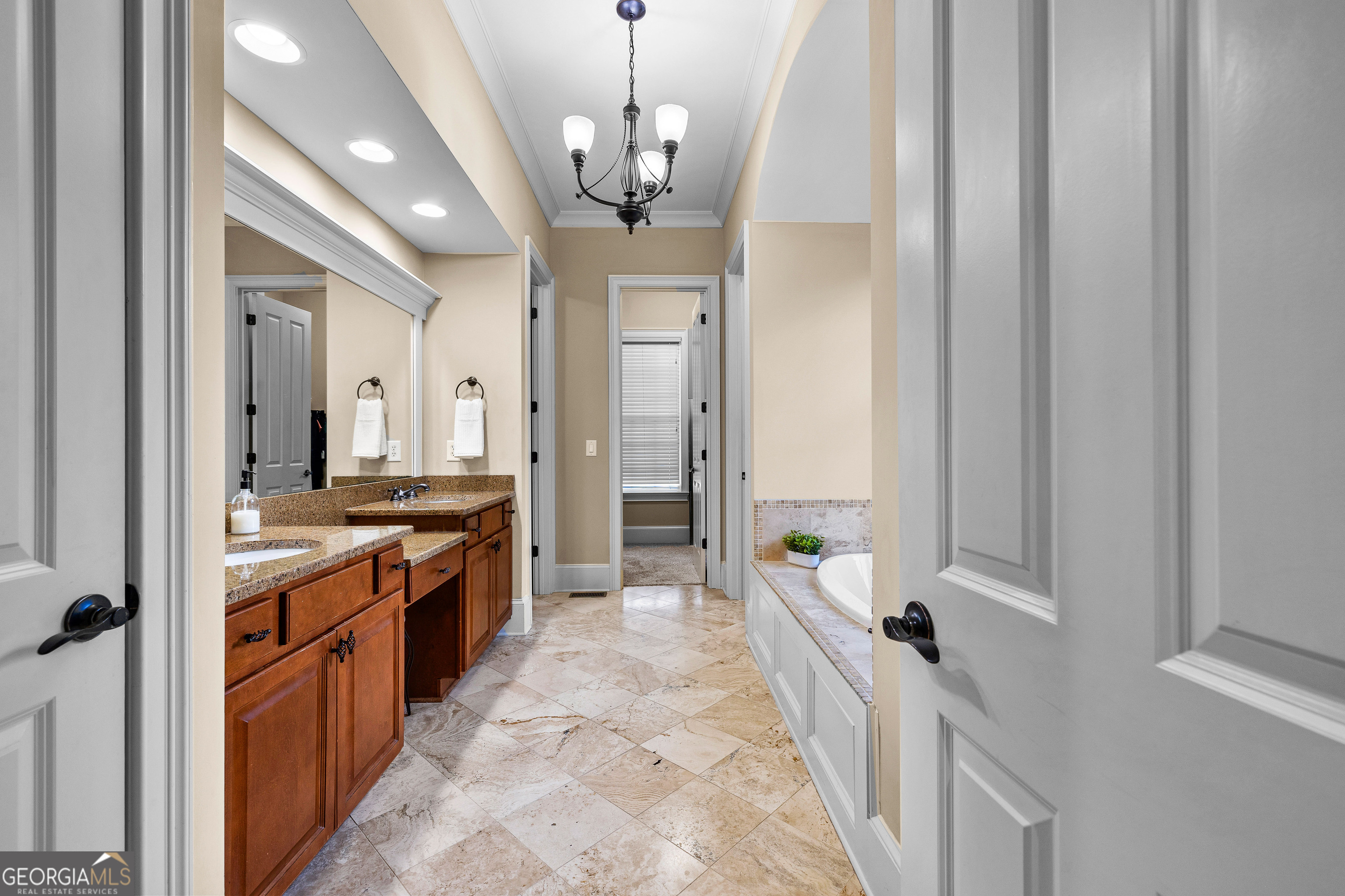 Fayetteville, Georgia 30215, United States, 5 Bedrooms Bedrooms, ,5 BathroomsBathrooms,Residential,Active,248620