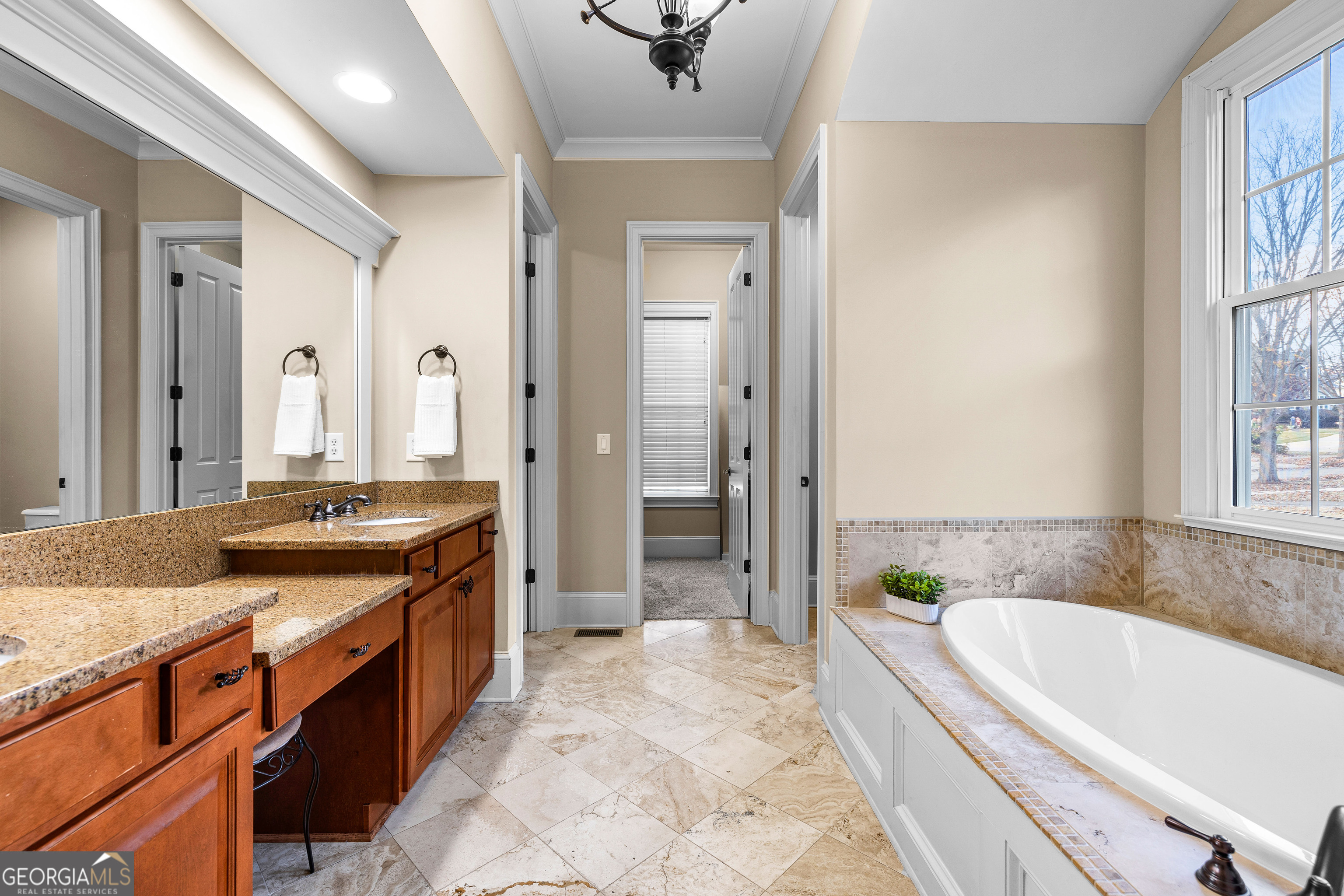 Fayetteville, Georgia 30215, United States, 5 Bedrooms Bedrooms, ,5 BathroomsBathrooms,Residential,Active,248620