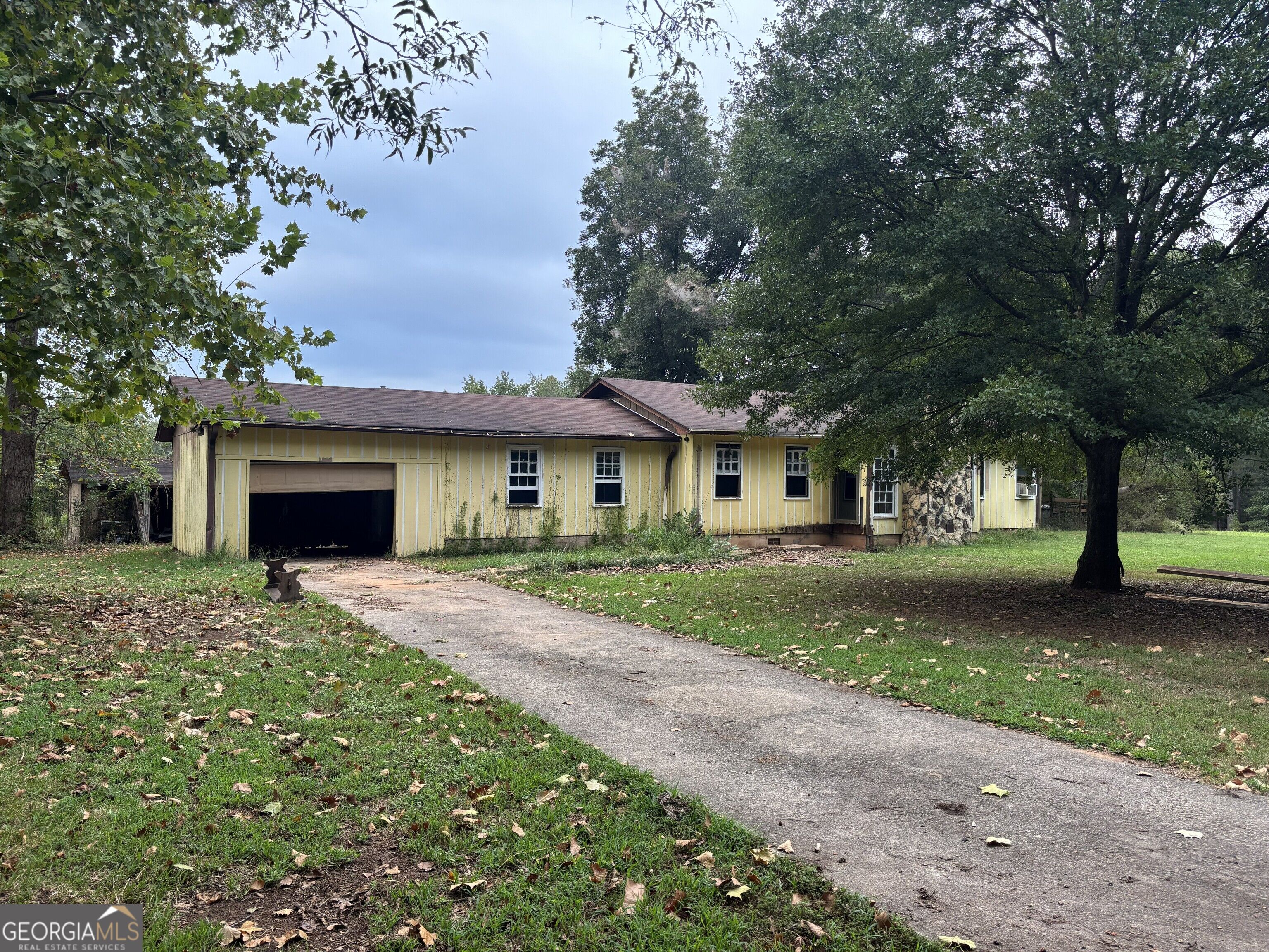 1182 Cleveland Mill RD