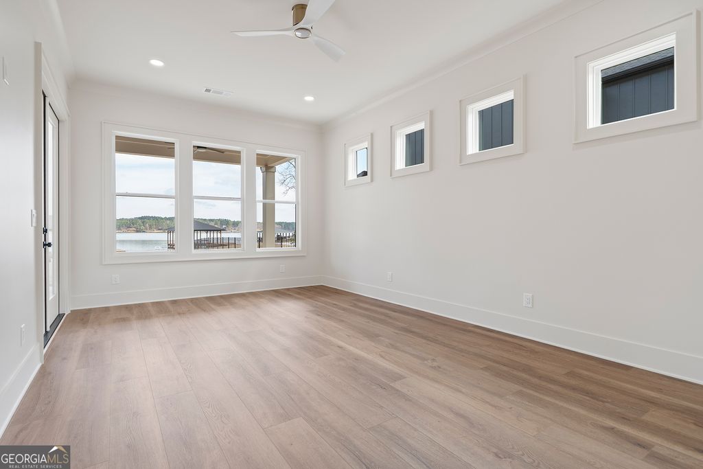 listing image 57