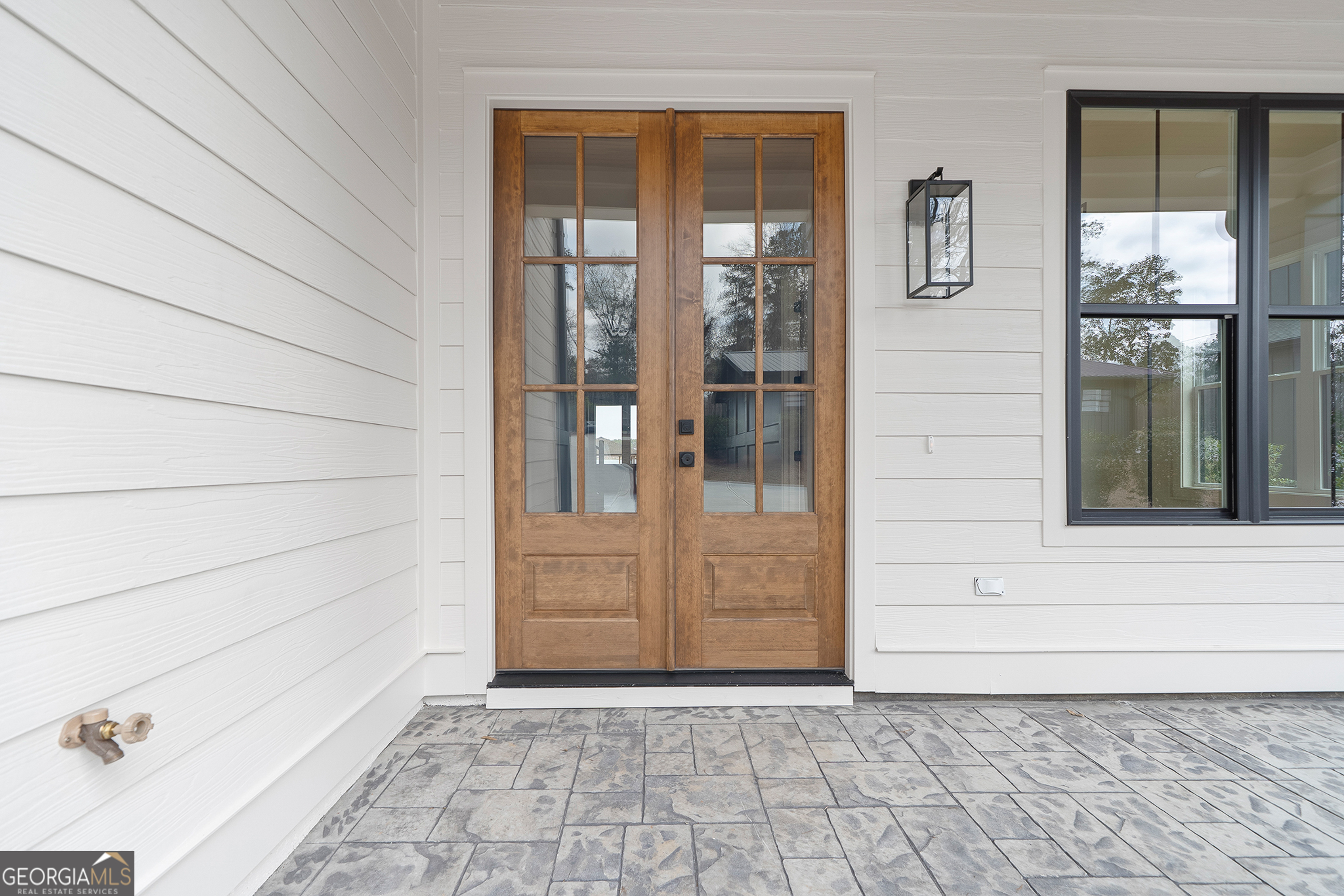 191B East Lakeview