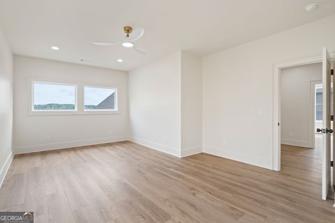 listing image 70