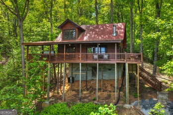 Single Family Residence at 40 Joanna CT