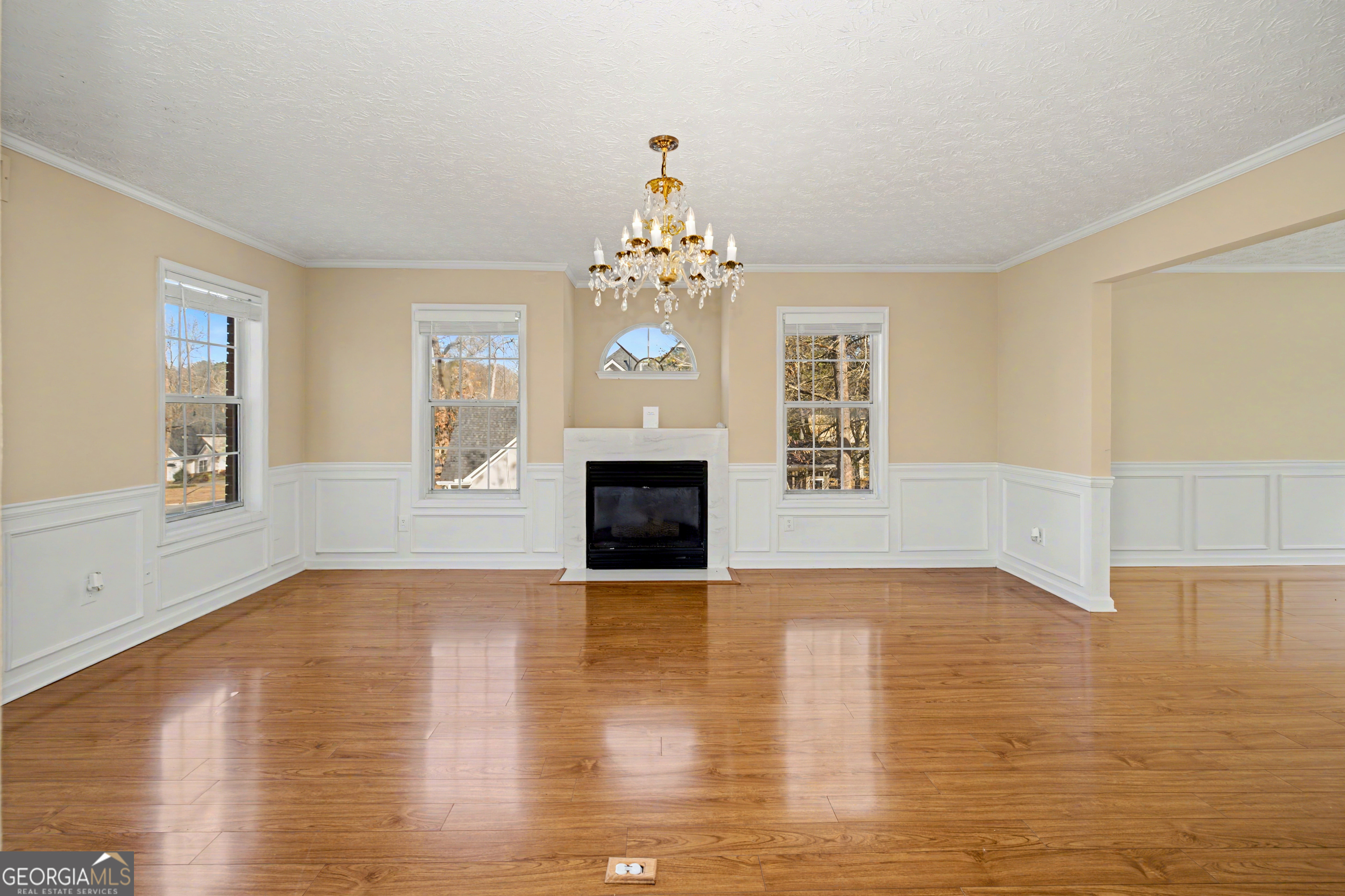 125 Chadwick DR