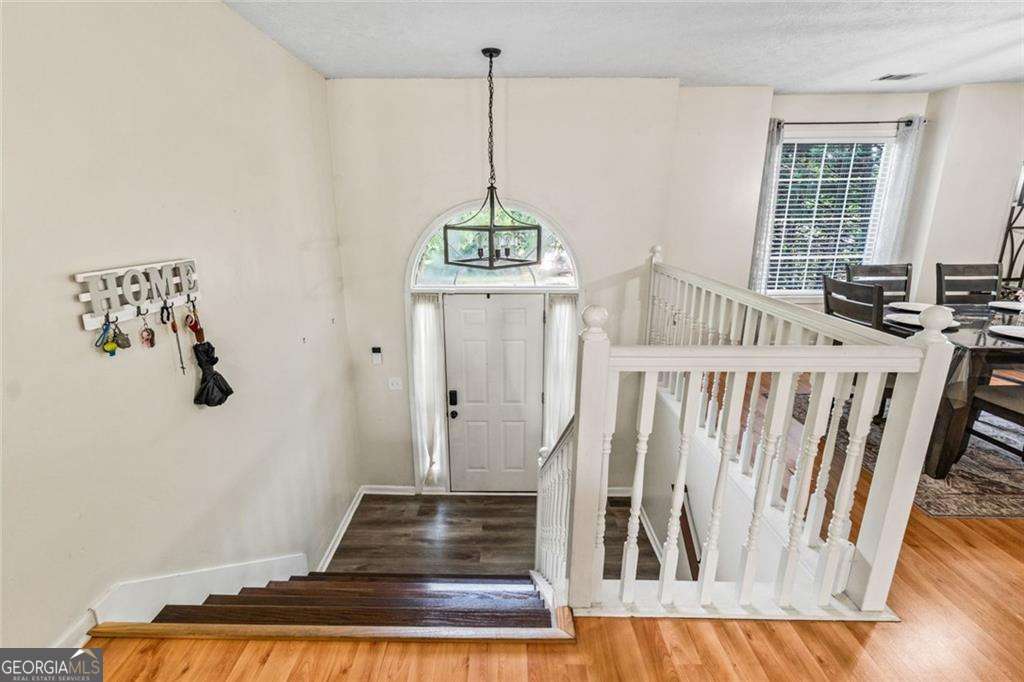 242 Birch CIR
