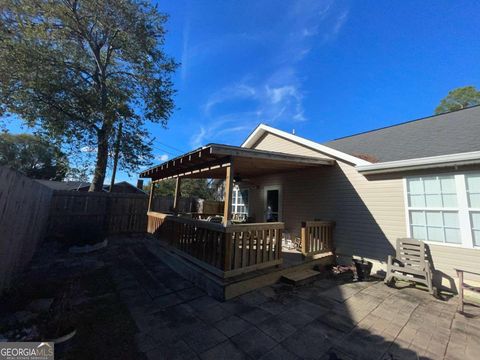 A home in Glennville