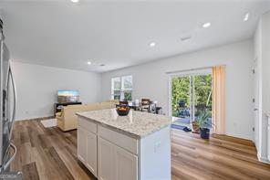 2942 Salinger WAY