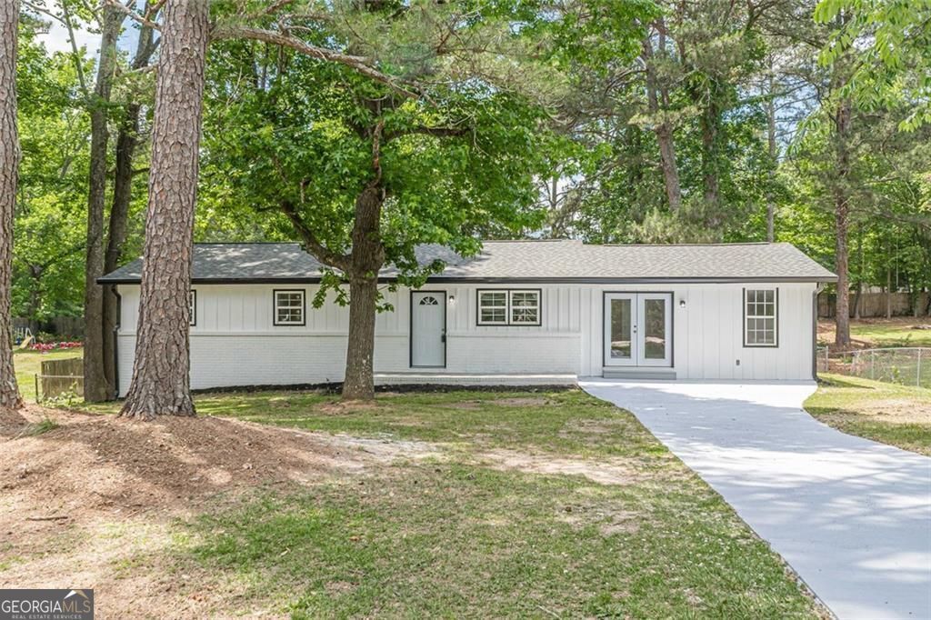 Photo of 8591 Chestnut Lane, Lithia Springs, GA 30122 (MLS # 10766414)